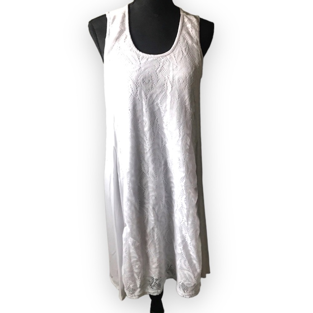 Three Seasons Maternity White lace long length tank top tunic